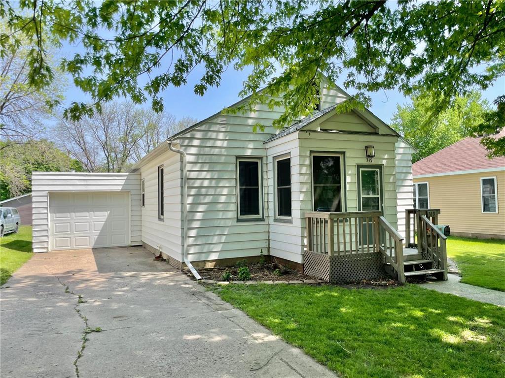 319 N Jackson Avenue Springfield MN 56087 6538188 image1