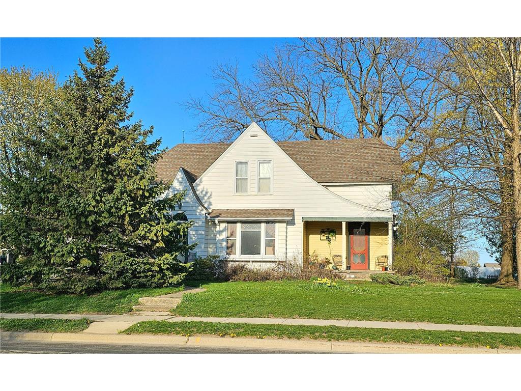 319 S Division Avenue Spring Grove MN 55974 6527122 image1