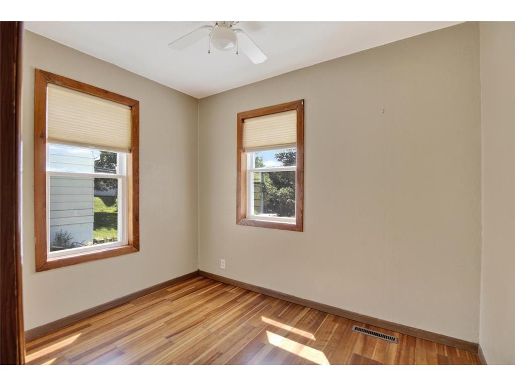 319 W Douglas Avenue Fergus Falls MN 56537 7114353 image16