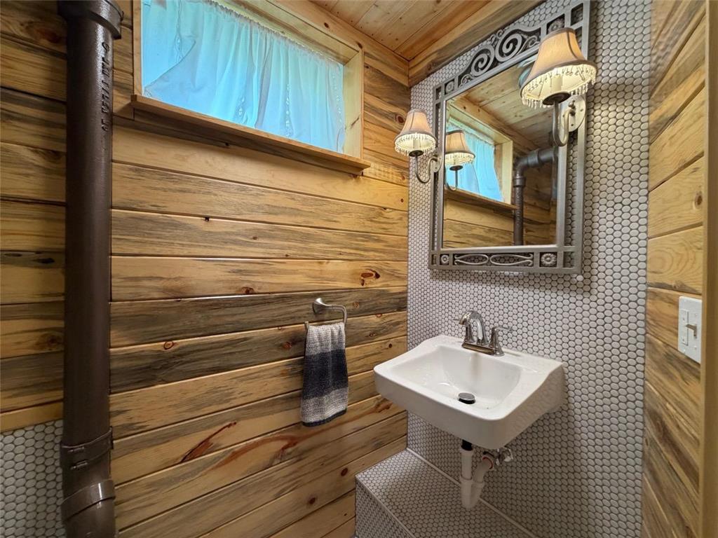 319 W Douglas Avenue Fergus Falls MN 56537 7114353 image20