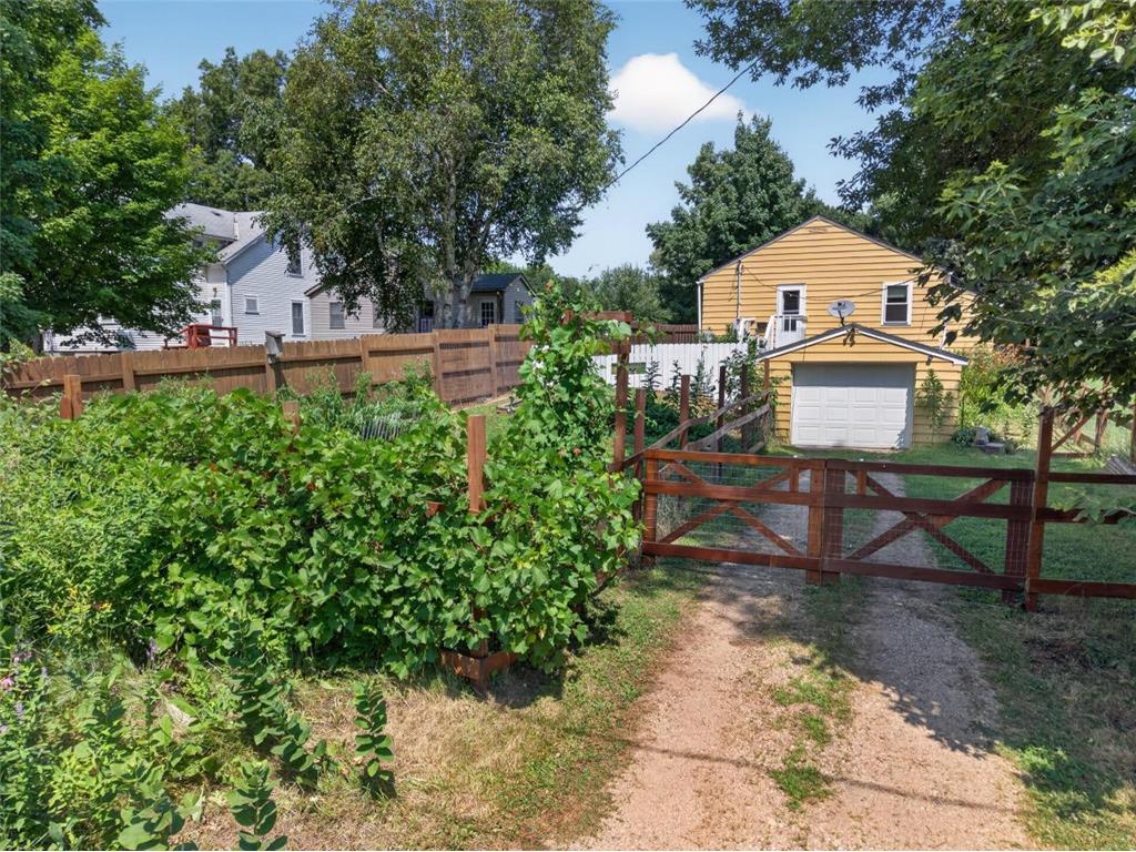 319 W Douglas Avenue Fergus Falls MN 56537 7114353 image31
