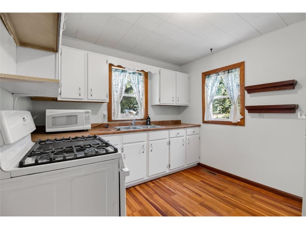319 W Douglas Avenue Fergus Falls MN 56537 7114353 image6