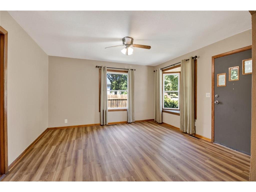 319 W Douglas Avenue Fergus Falls MN 56537 7114353 image9
