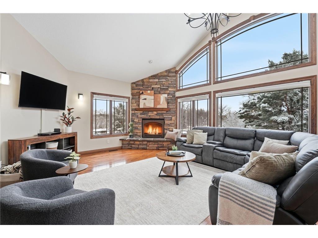 3191 Crestwood Drive NE Alexandria MN 56308 6790426 image1