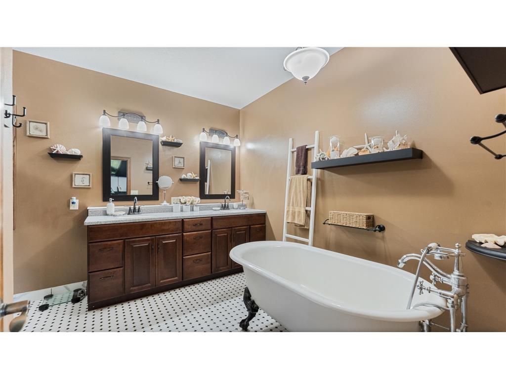 3191 Crestwood Drive NE Alexandria MN 56308 6790426 image35