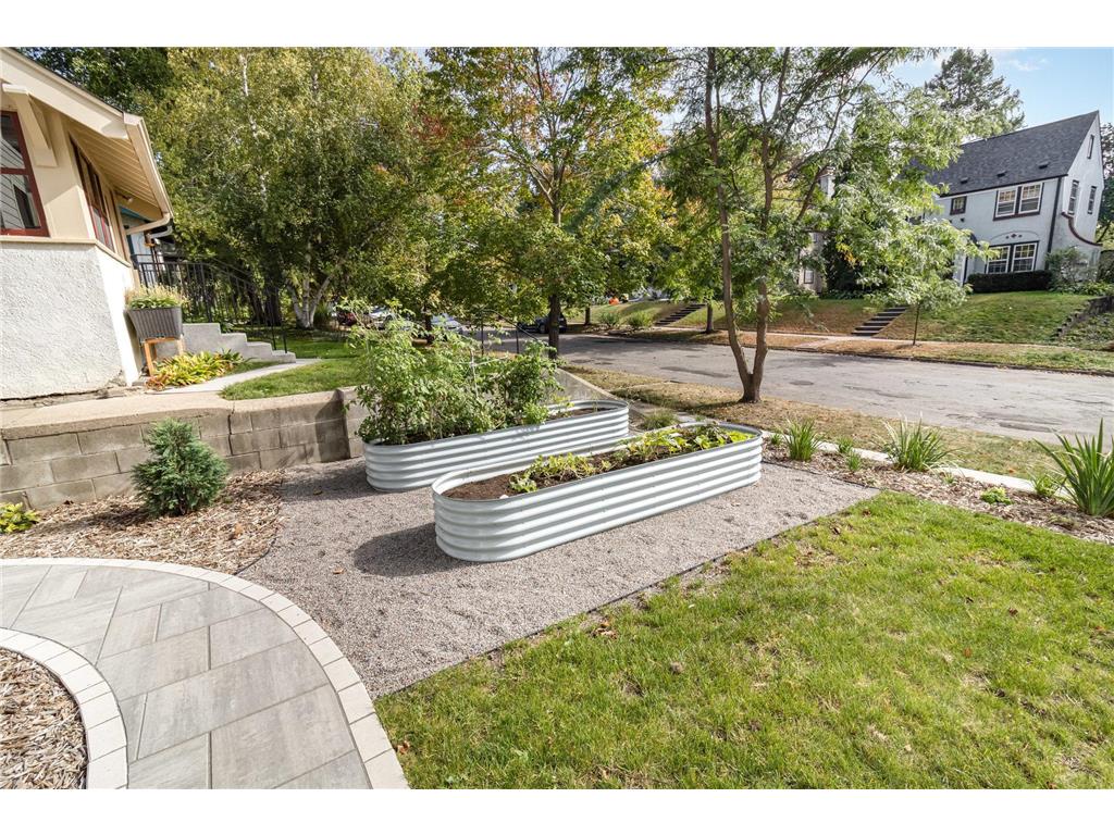 31X Stonebridge Boulevard Saint Paul MN 55105 6803656 image18