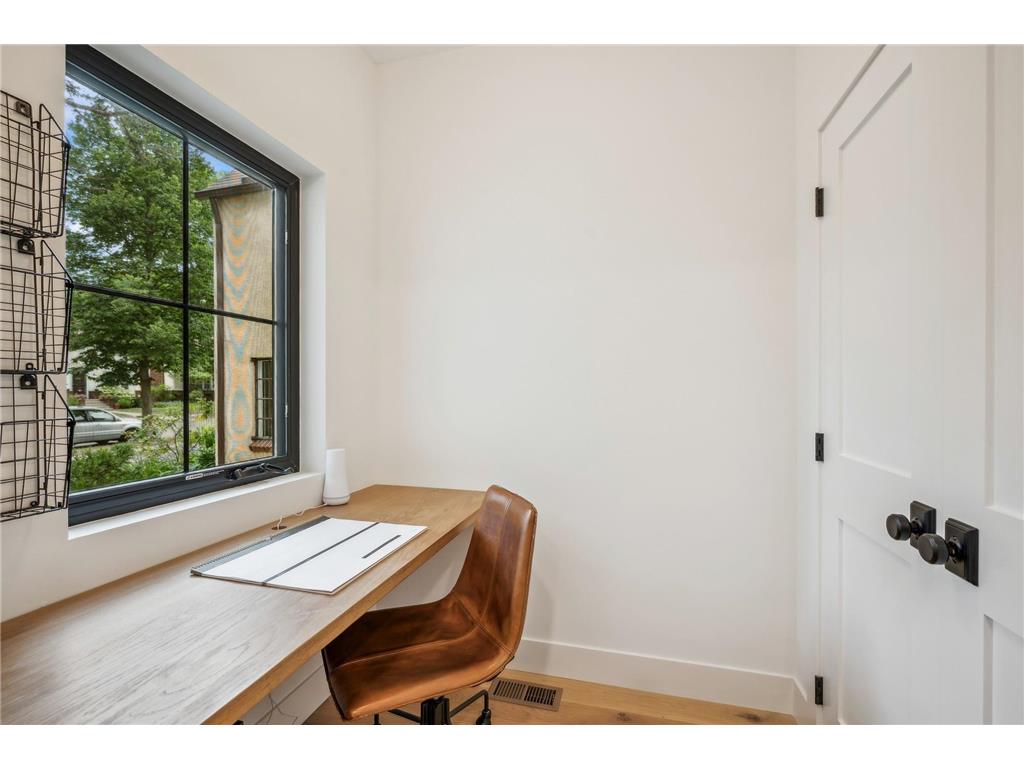 31X Stonebridge Boulevard Saint Paul MN 55105 6803656 image33