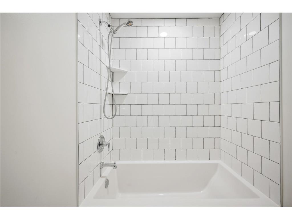 31X Stonebridge Boulevard Saint Paul MN 55105 6803656 image39