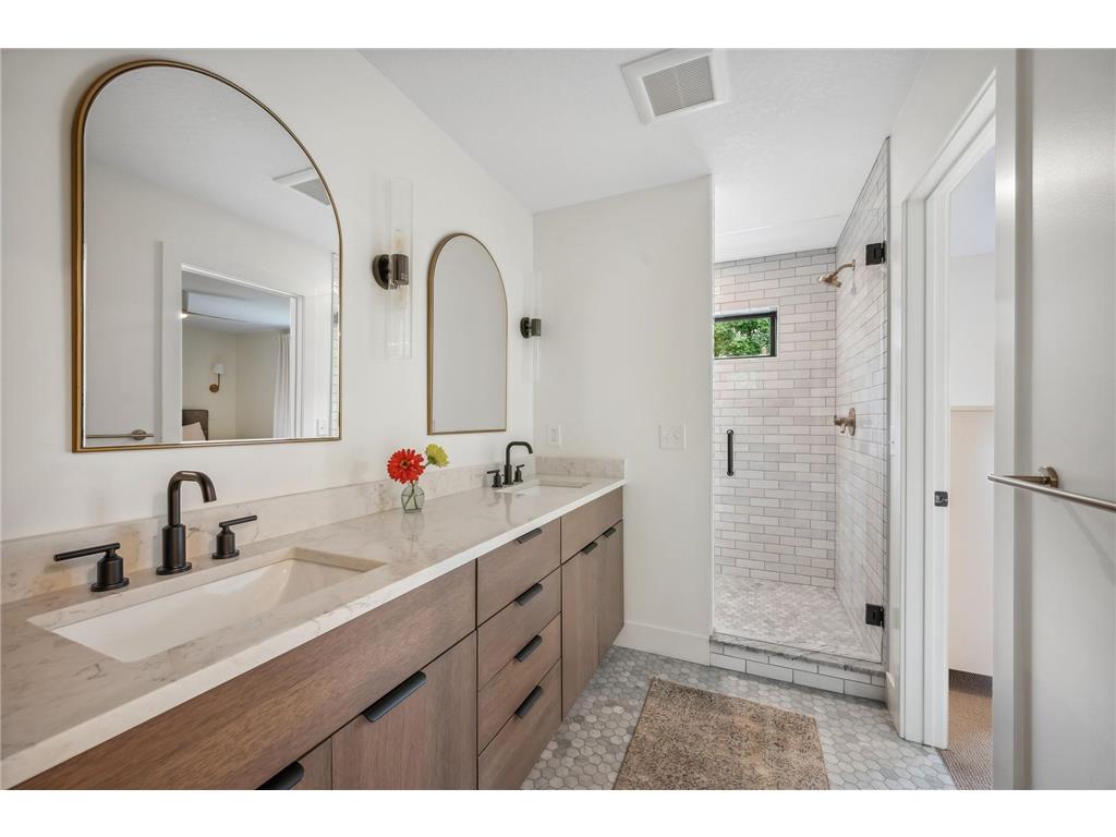 31X Stonebridge Boulevard Saint Paul MN 55105 6803656 image43