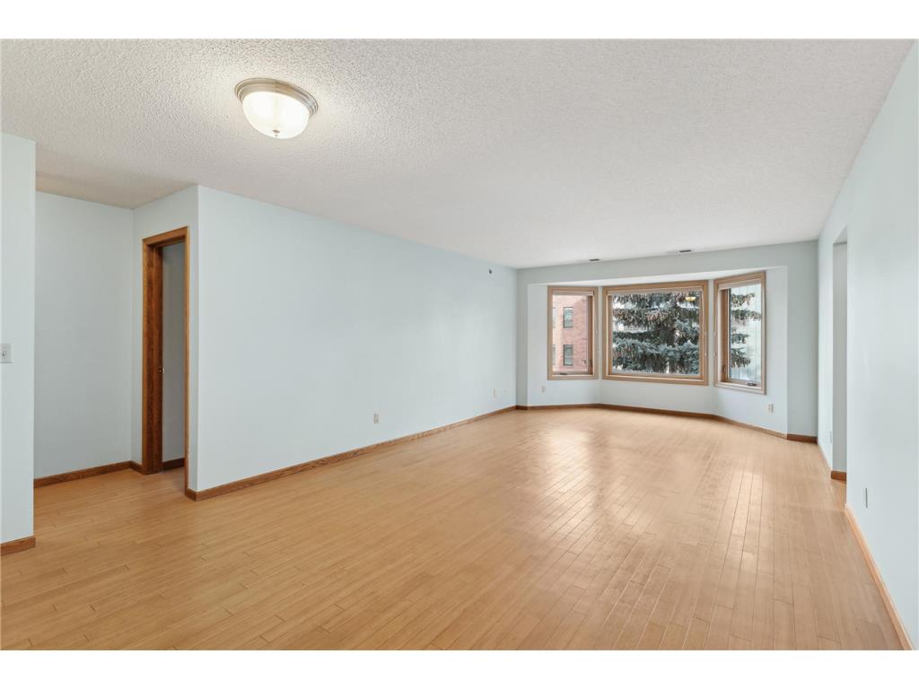 32 11th Avenue S #303 Hopkins MN 55343 7009094 image5