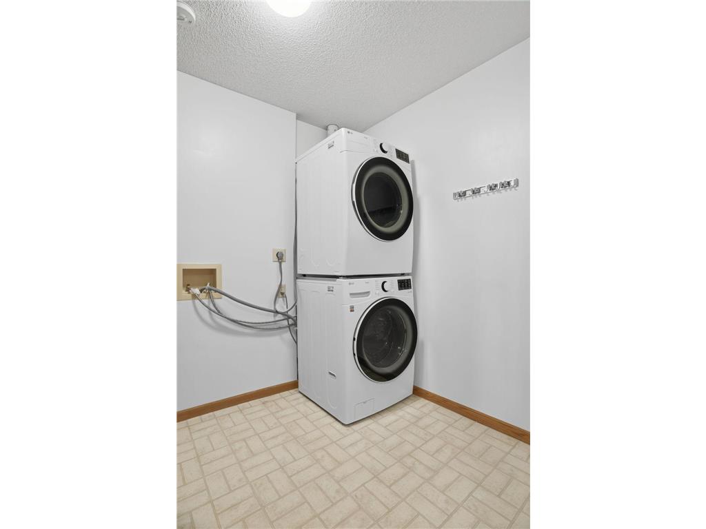 32 11th Avenue S #303 Hopkins MN 55343 7072562 image14
