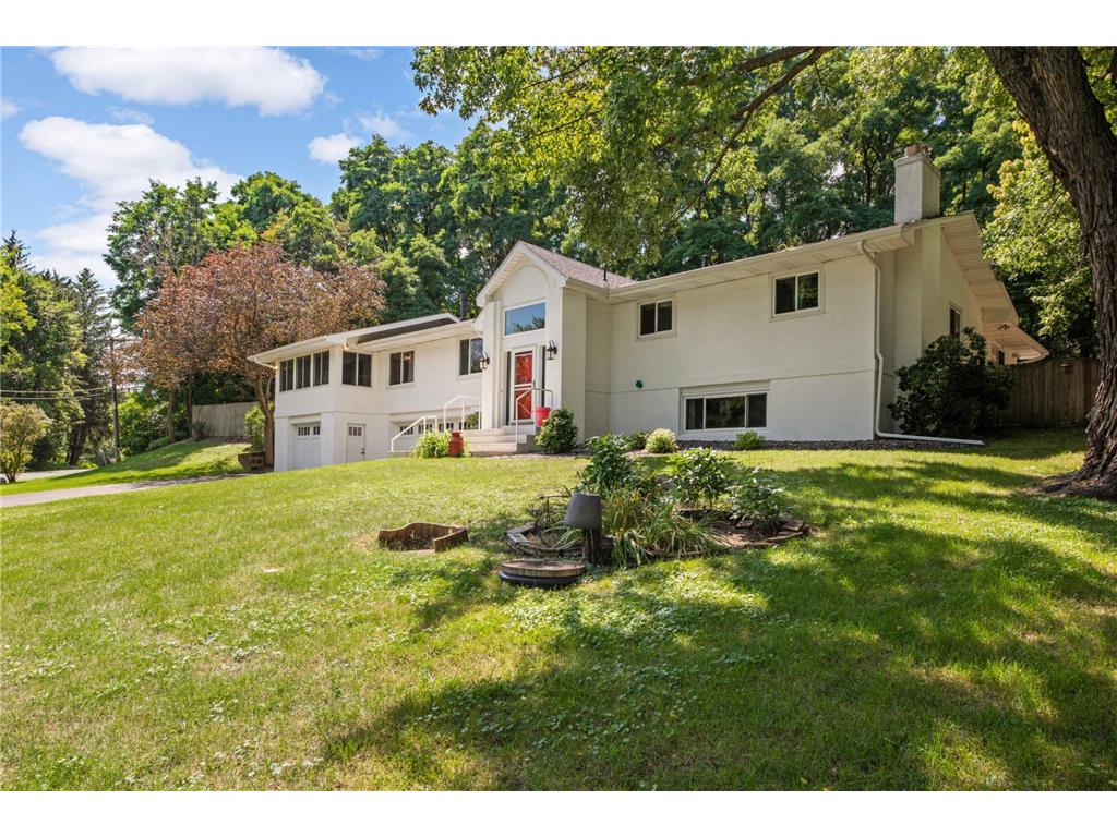 32 Duck Pass Road North Oaks MN 55127 6583034 image1