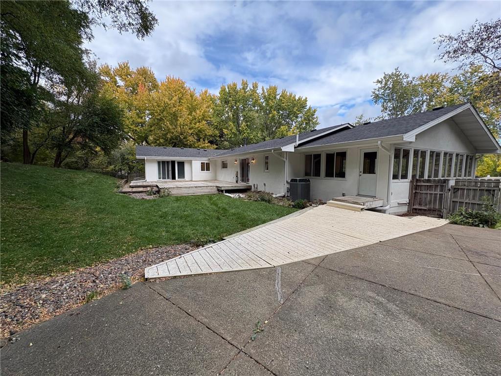 32 Duck Pass Road North Oaks MN 55127 6617432 image1