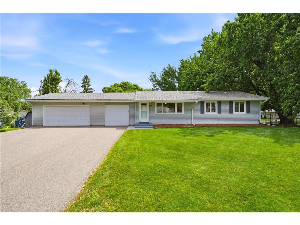 320 113th Avenue NE Blaine MN 55434 7081915 image1