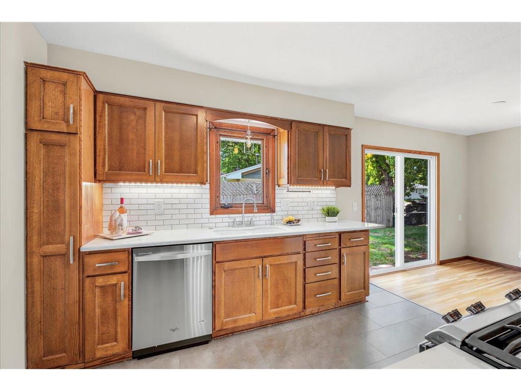 320 113th Avenue NE Blaine MN 55434 7081915 image22