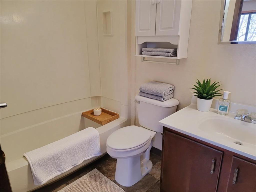 320 1st Street #4 Clinton MN 56225 6826485 image12