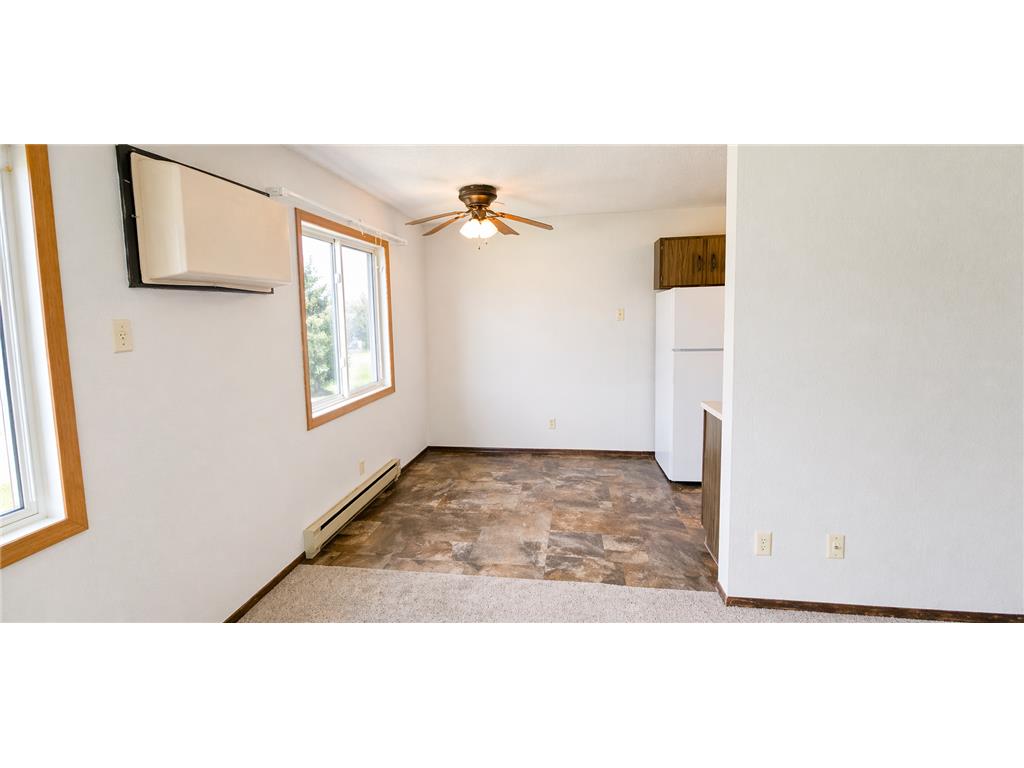 320 1st Street #4 Clinton MN 56225 7054771 image7