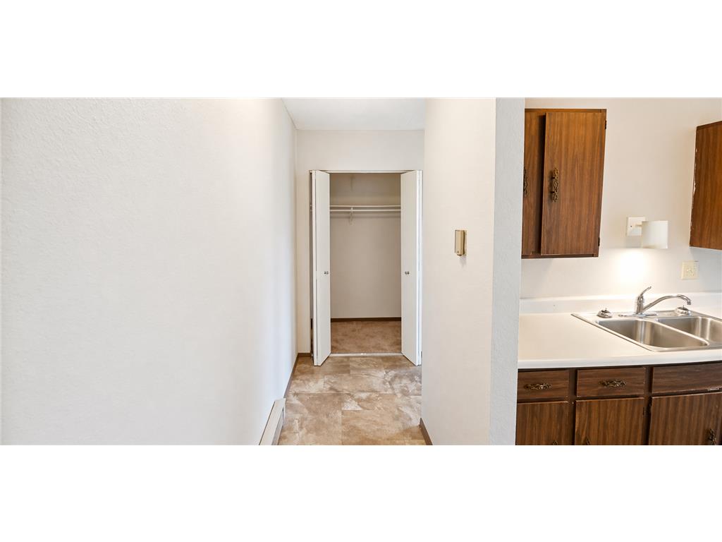 320 1st Street #4 Clinton MN 56225 7054771 image9