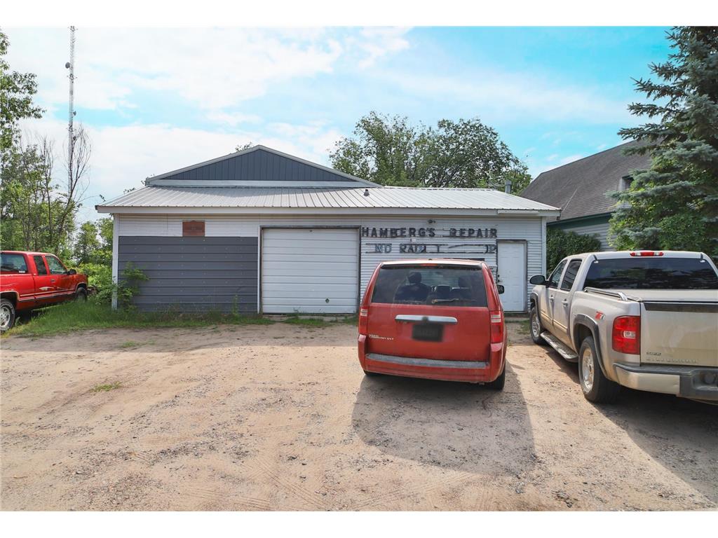 320 312 8th Street SE, Staples, MN, 56479 MLS 6390107 Edina Realty