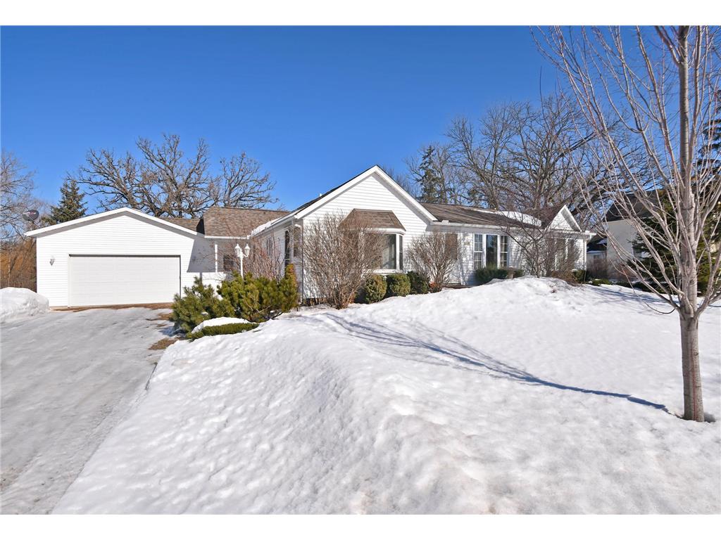 320 4th Avenue NW Waseca MN 56093 - Loon 6269675 image1