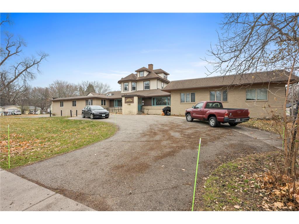 320 7th Avenue E Alexandria MN 56308 6823527 image1