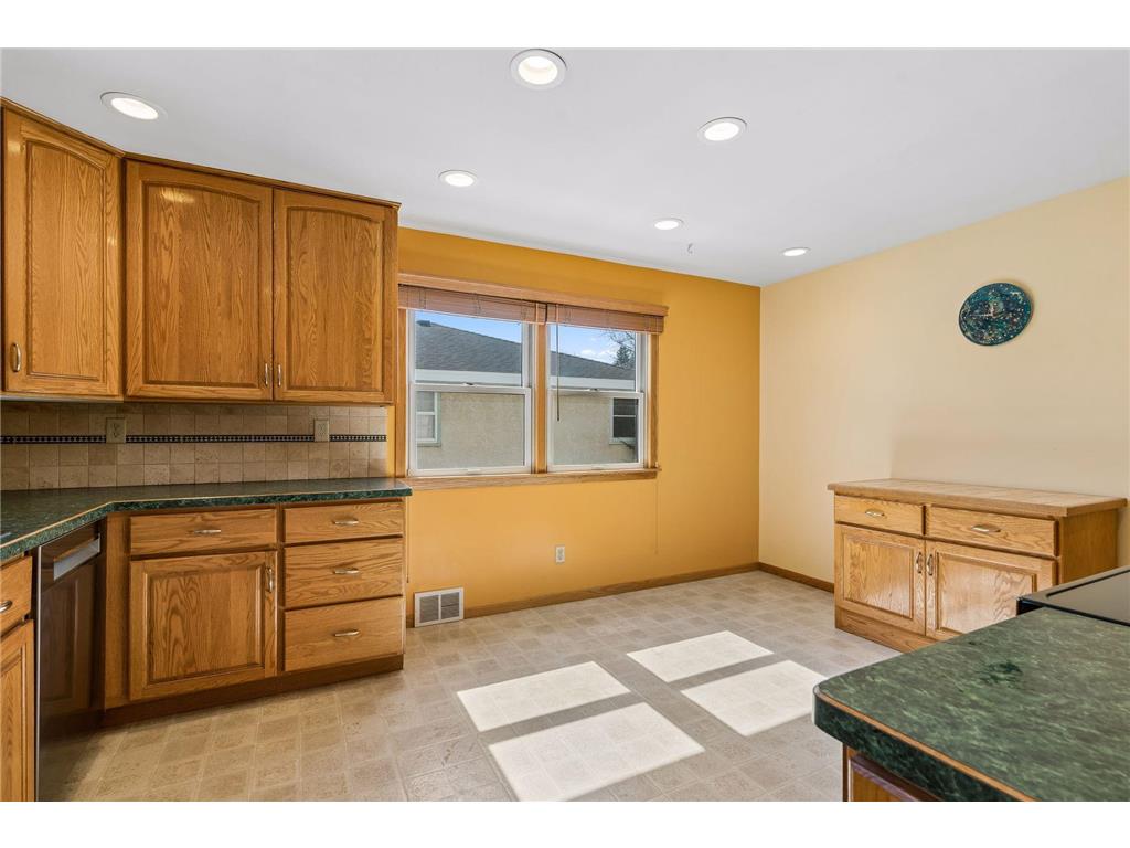 320 9th Avenue N South Saint Paul MN 55075 7039344 image11
