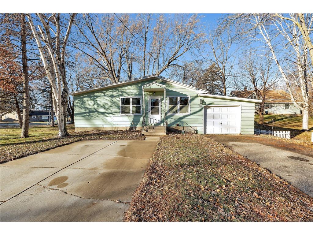 320 Ash Street SE New London MN 56273 6466808 image1