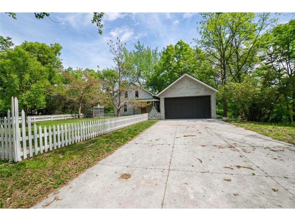 320 Bluff Street Clearwater MN 55320 7064159 image2