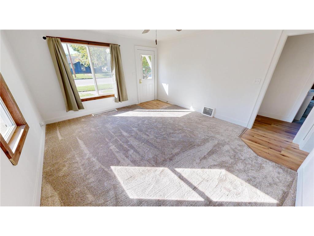 320 Dupont Avenue NW Renville MN 56284 6799642 image12