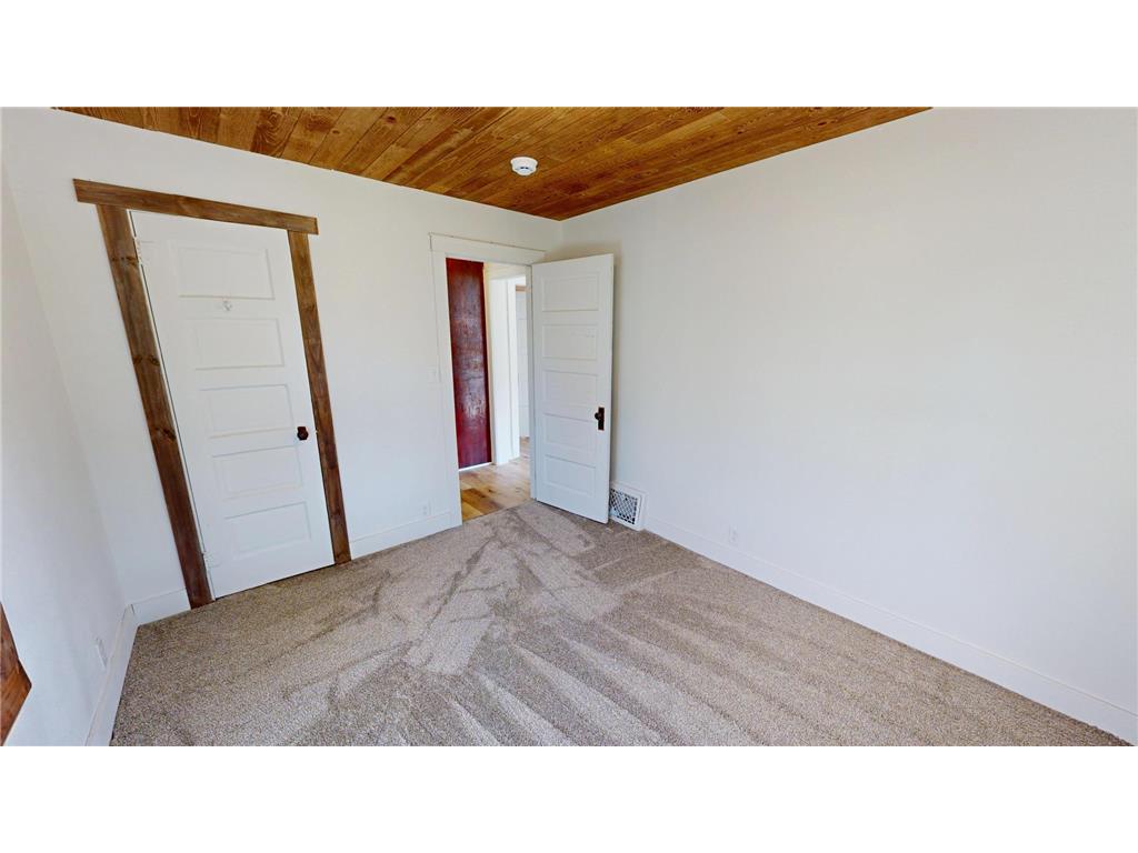 320 Dupont Avenue NW Renville MN 56284 6799642 image15