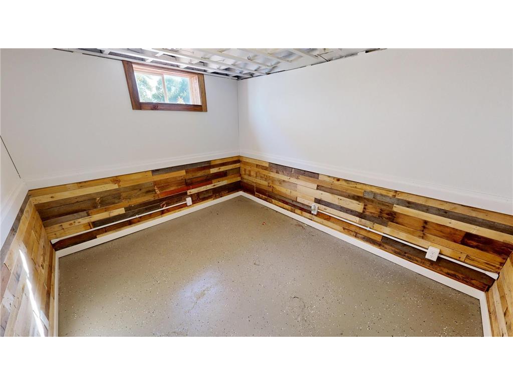 320 Dupont Avenue NW Renville MN 56284 6799642 image21