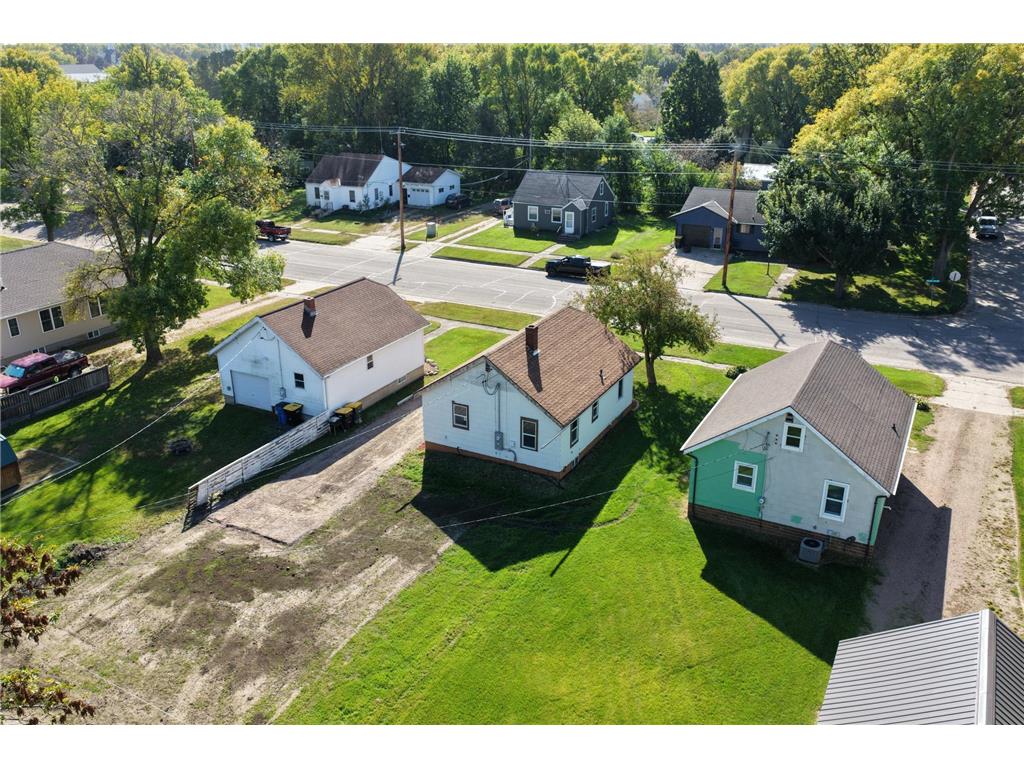 320 Dupont Avenue NW Renville MN 56284 6799642 image39