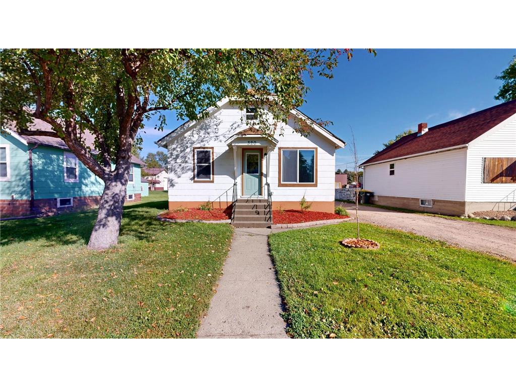 320 Dupont Avenue NW Renville MN 56284 6799642 image47