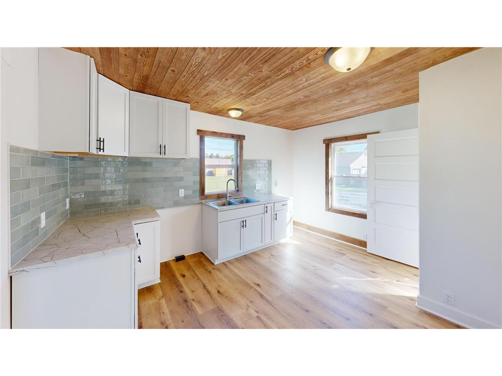 320 Dupont Avenue NW Renville MN 56284 6799642 image6