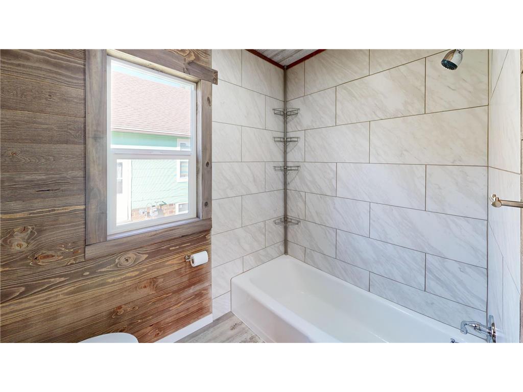 320 Dupont Avenue NW Renville MN 56284 6799642 image9