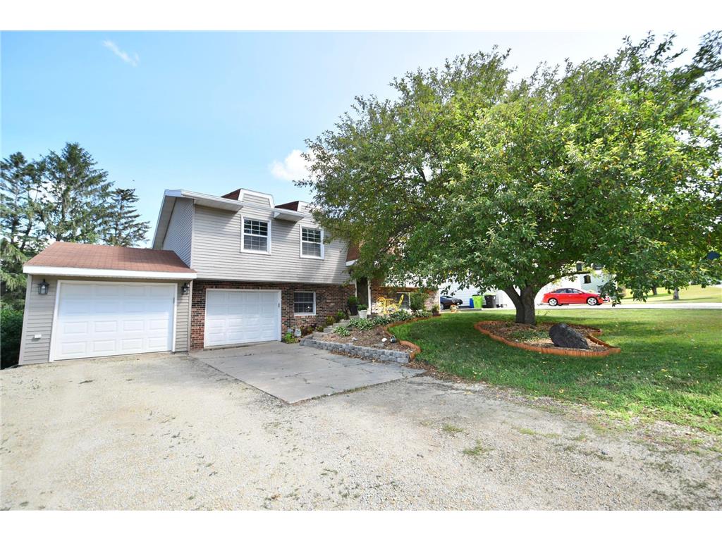 320 E 12th Street, Zumbrota, MN, 55992 MLS 6403859 Edina Realty