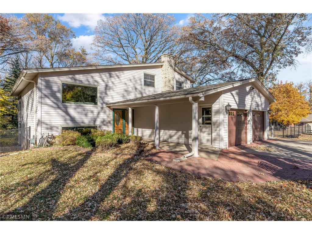 320 E 135th Street E Burnsville MN 55337 6621064 image1