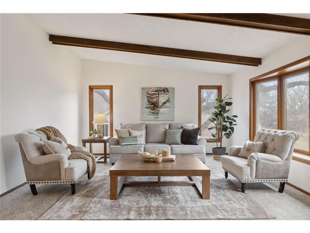 320 E 152nd Street Burnsville MN 55306 6496392 image1