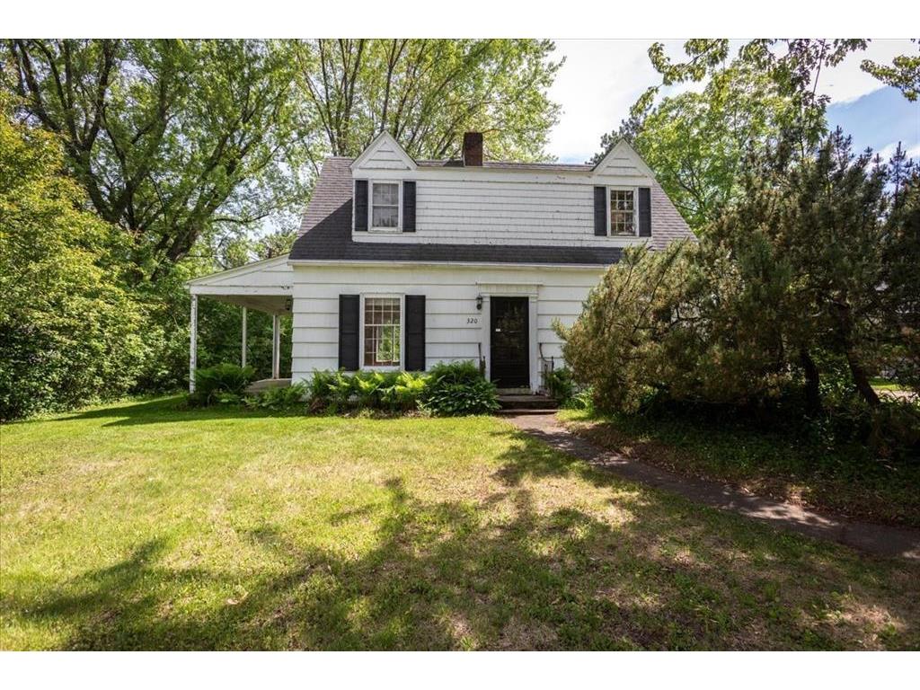 320 Elm Avenue W Menomonie WI 54751 7086063 image1