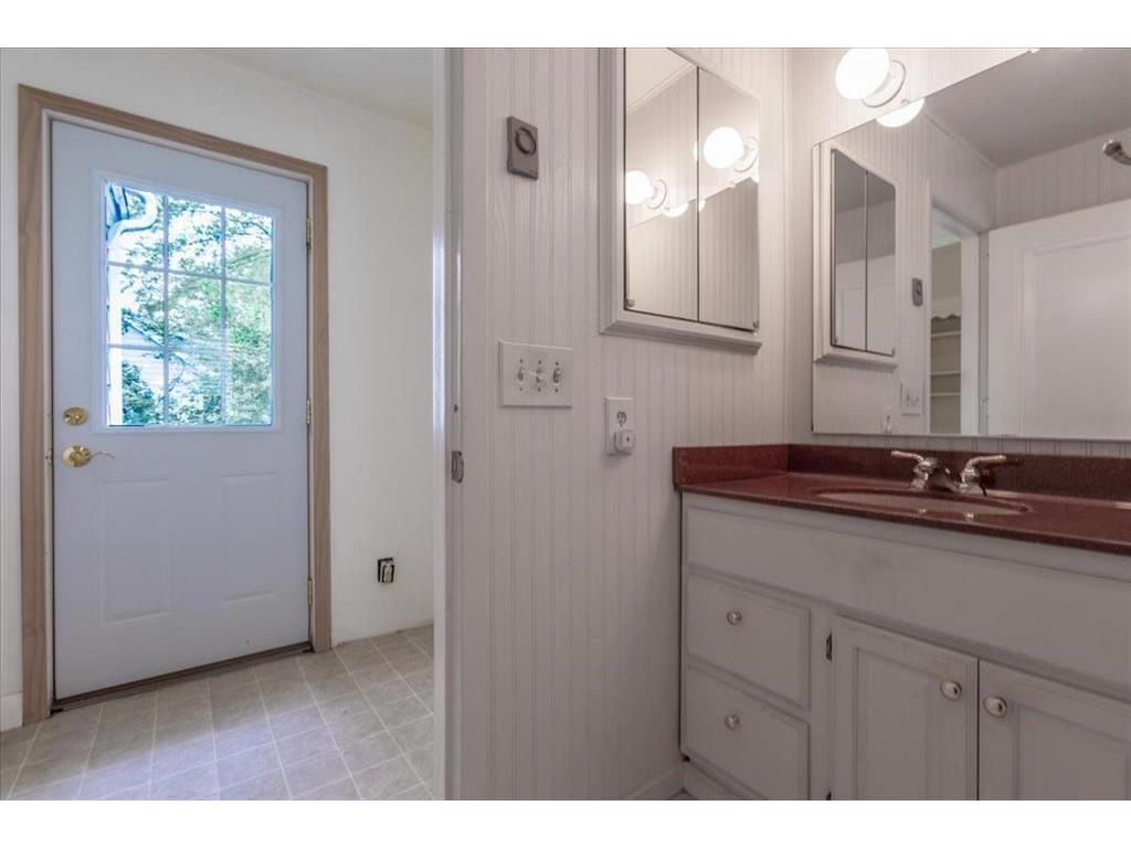 320 Elm Avenue W Menomonie WI 54751 7086063 image18