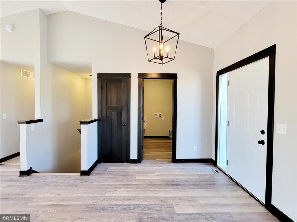 320 Falcon Run Eagle Lake MN 56024 6822293 image12