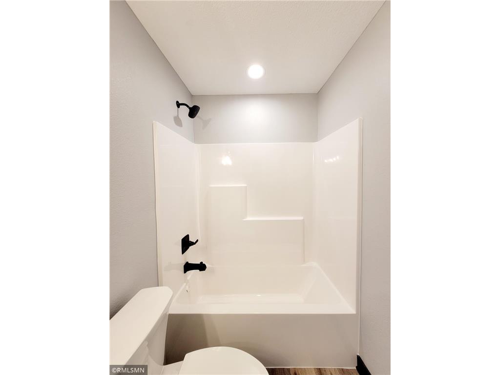 320 Falcon Run Eagle Lake MN 56024 6822293 image18