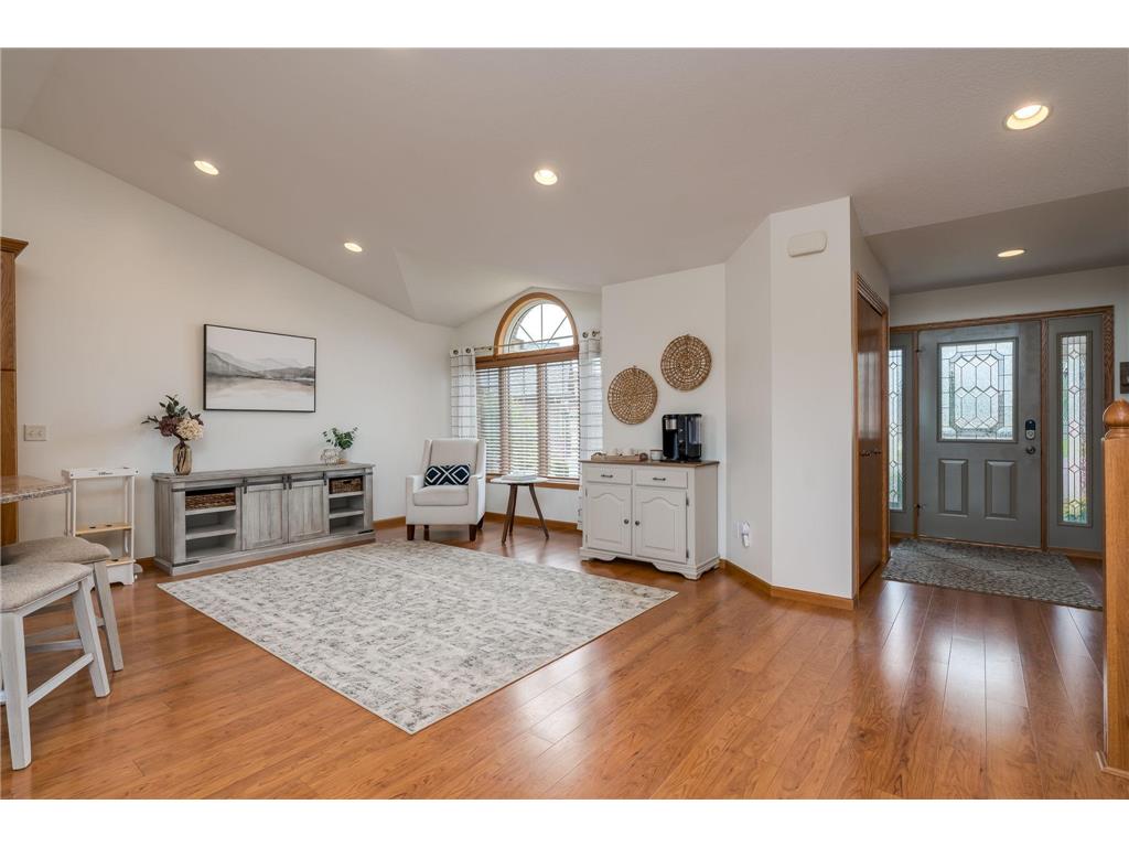 320 Grovebrook Court Mankato MN 56001 6787617 image10