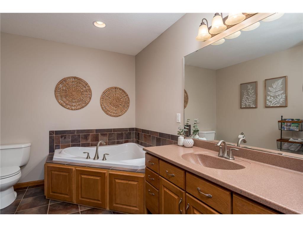 320 Grovebrook Court Mankato MN 56001 6787617 image30