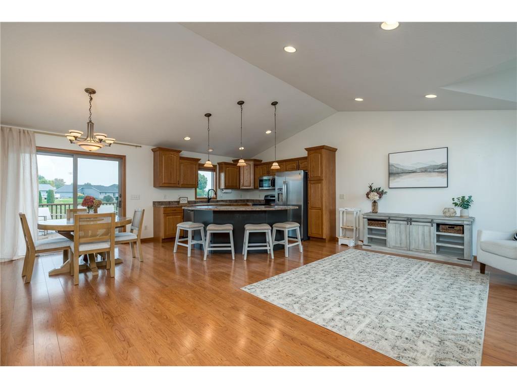 320 Grovebrook Court Mankato MN 56001 6787617 image4