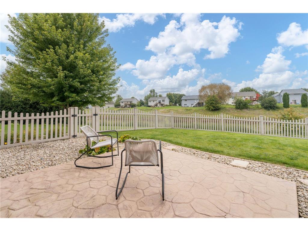 320 Grovebrook Court Mankato MN 56001 6787617 image40