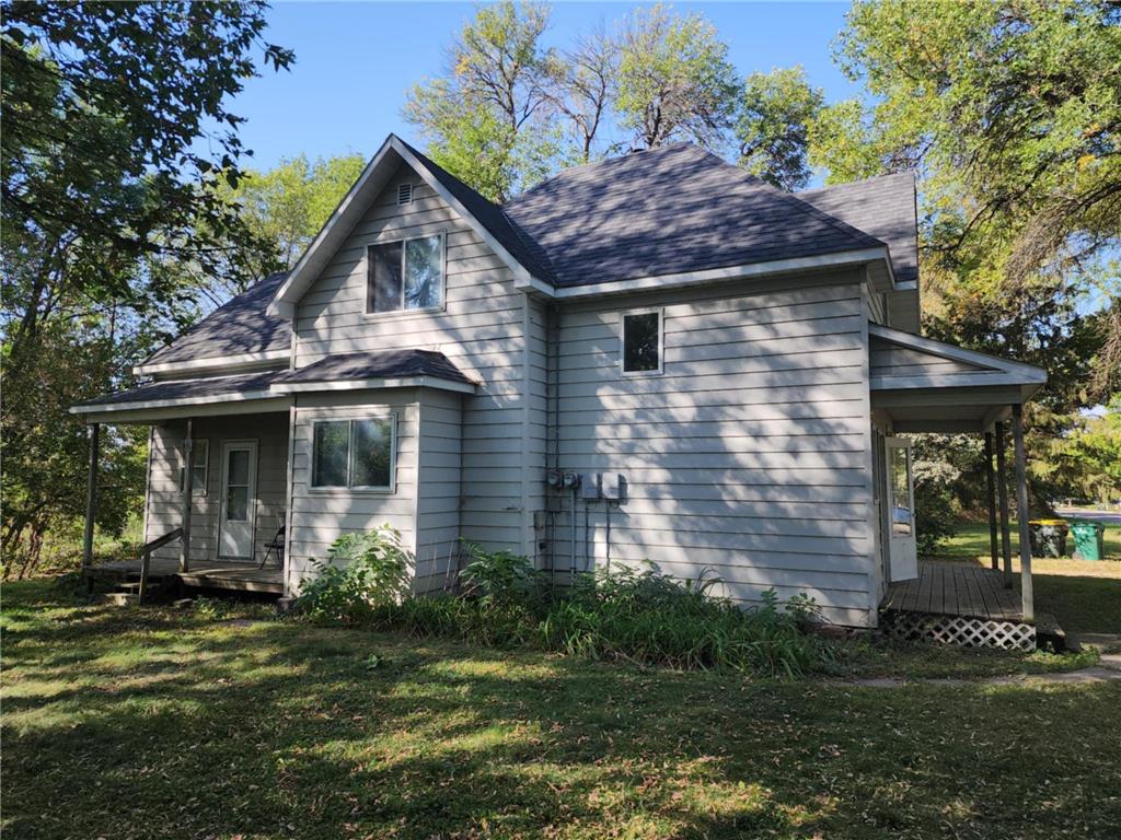 320 High Avenue NE Willmar MN 56201 6610366 image1