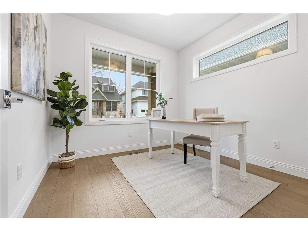 320 Laurel Curve Golden Valley MN 55426 7023920 image17