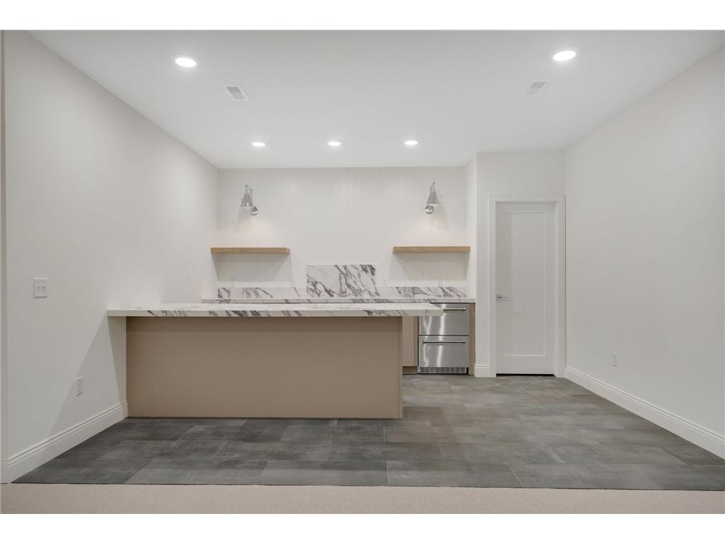 320 Laurel Curve Golden Valley MN 55426 7023920 image24