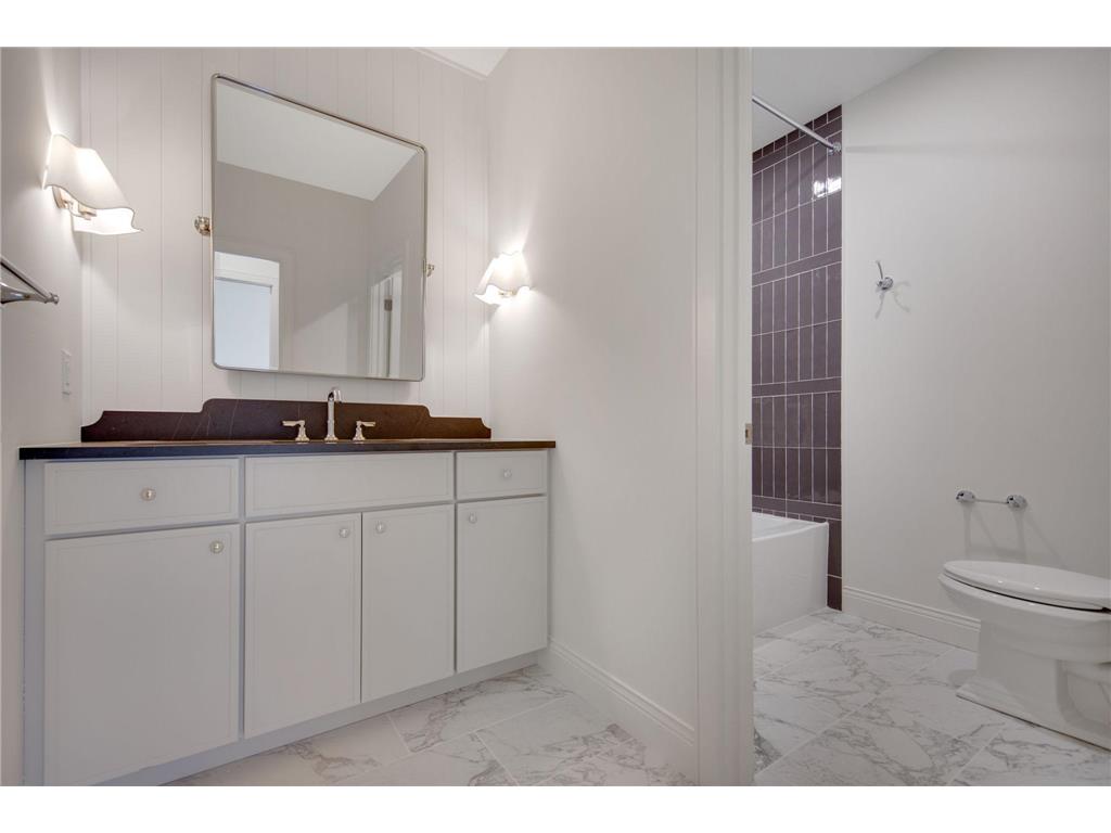 320 Laurel Curve Golden Valley MN 55426 7023920 image27